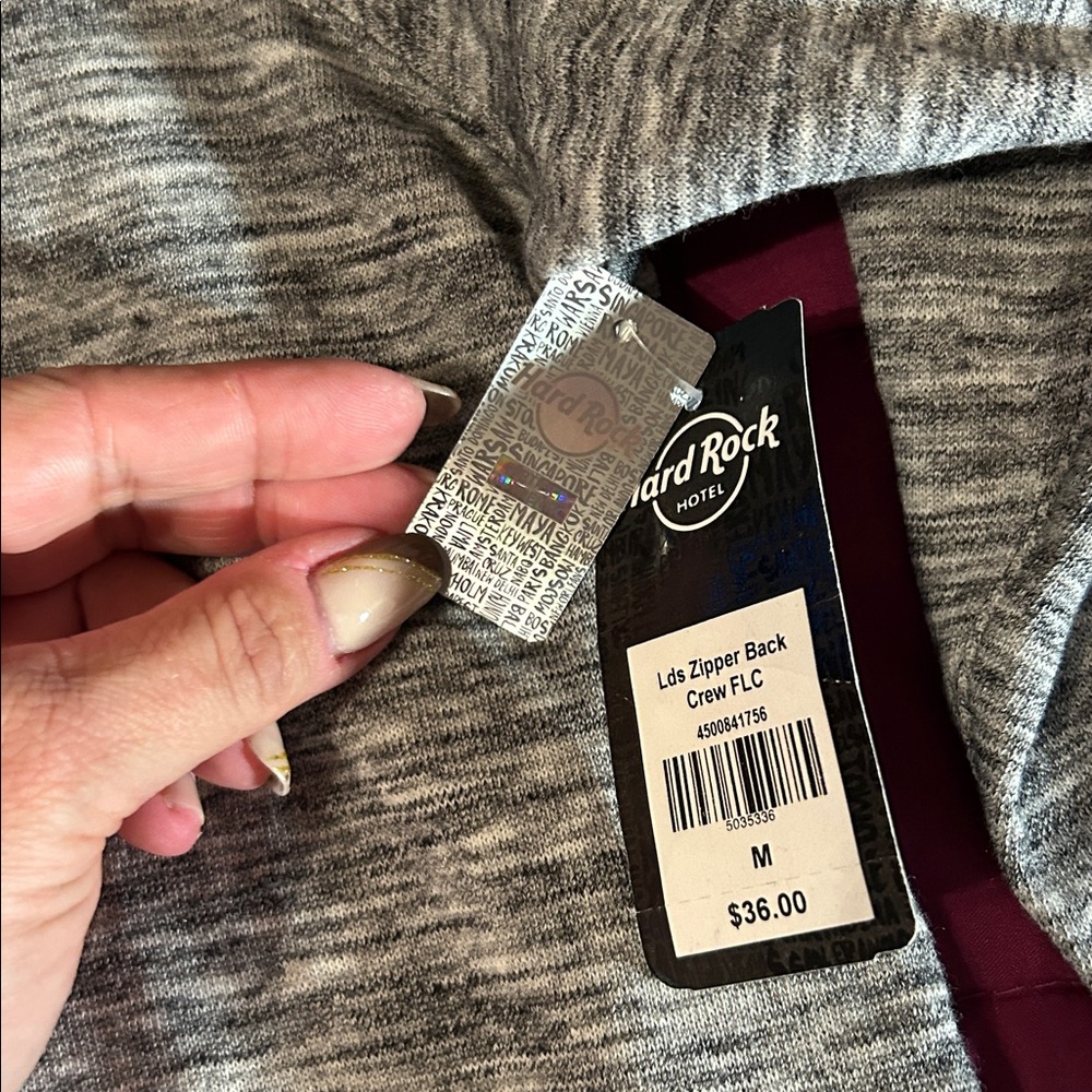 NWT Hard Rock Cafe Gray Ladies Sweat shirt size medium - Picture 5 of 10